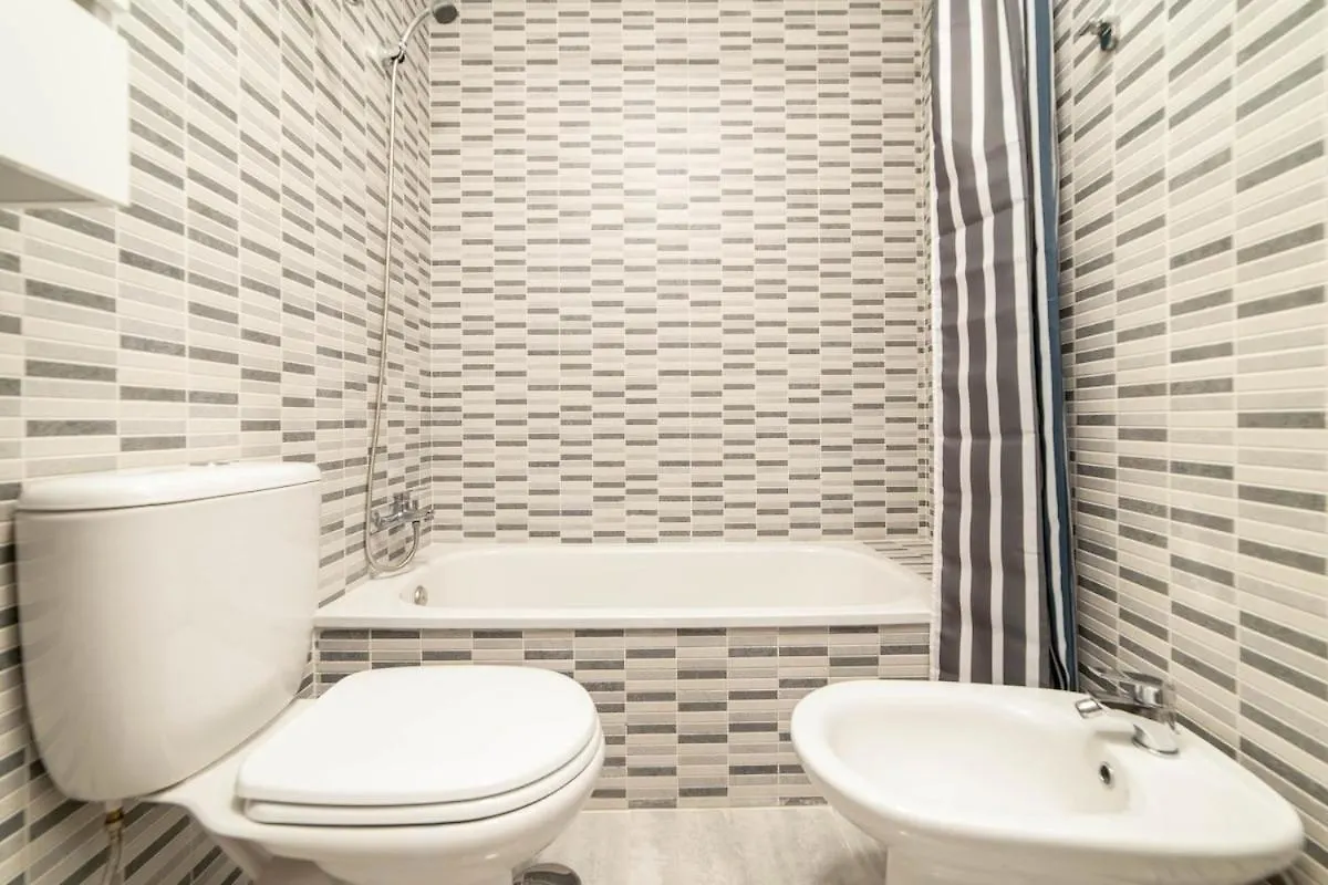 -Malagasunapts- Stylish City Centre Pool&Parking Apartamento