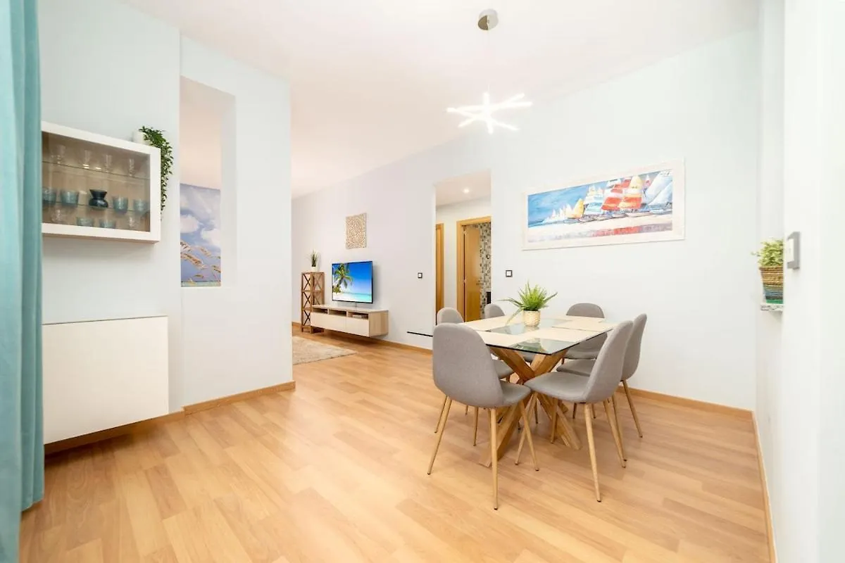 Apartment -Malagasunapts- Stylish City Centre Pool&Parking Spain